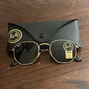 BRAND NEW: Ray Bans Arista Sunglasses